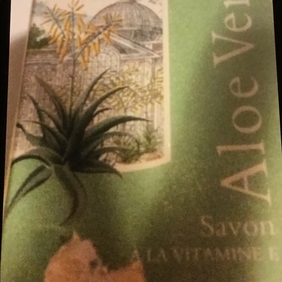 Crabtree & Evelyn Aloe Vera Bar soap discontinued - Picture 2 of 3